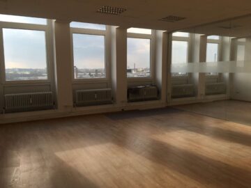 Moderne Büroräume über den Dächern Berlins!!!, 12057 Berlin, Bürofläche